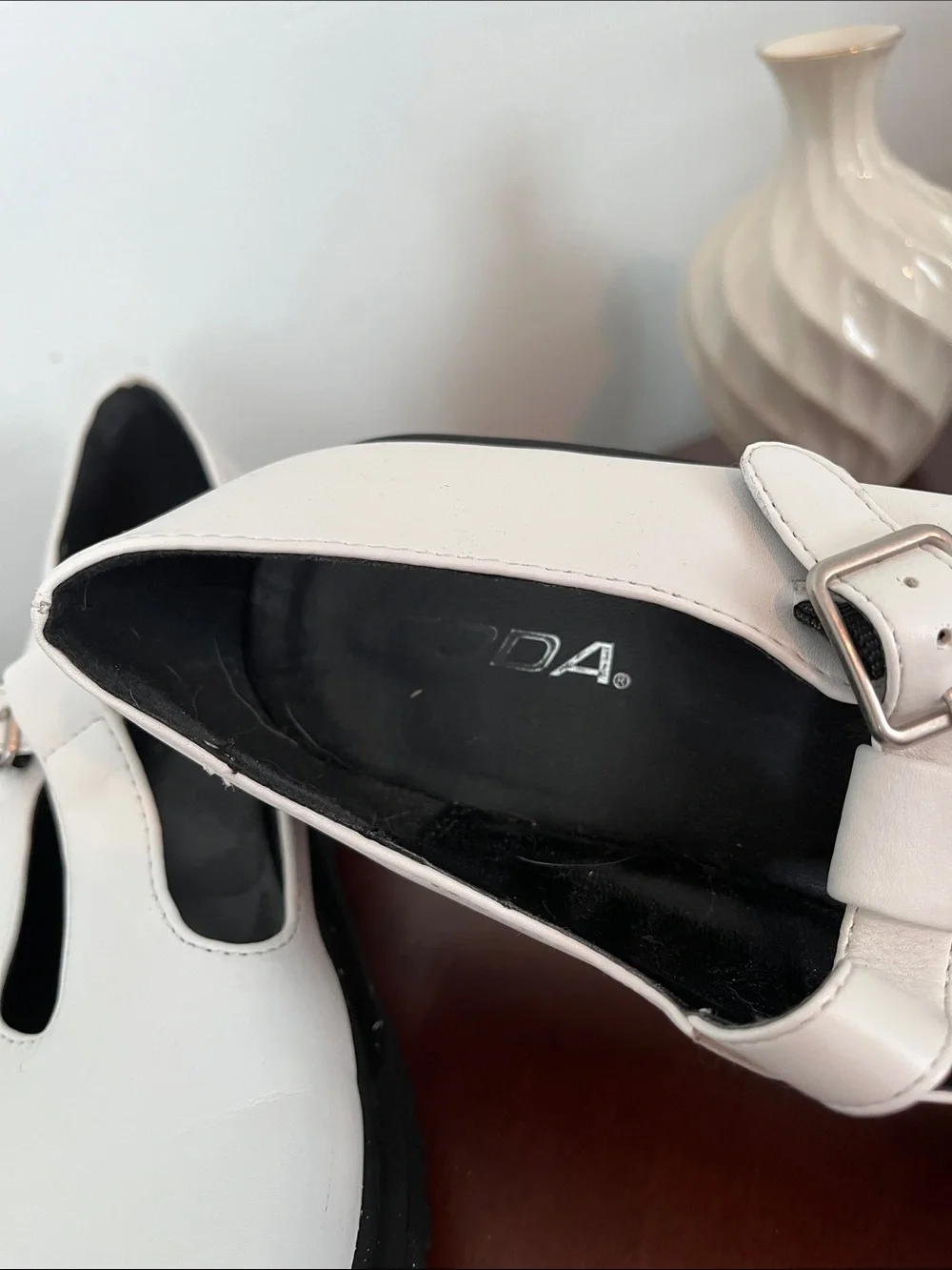 NWT Soda White T-Strap Mary Jane Platform Shoes with Black Sole